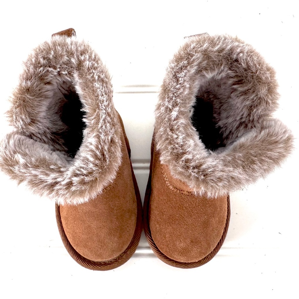 Children’s BEAR PAW Suede Brown Faux Fur Trimmed Boot with Bow Size 4 - Picture 8 of 12